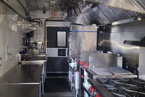 Temporary mobile kitchen installed at Syracuse VA Medical Center
